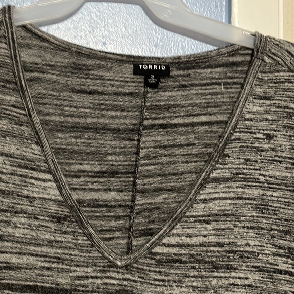 Torrid t shirt - Picture 2 of 3